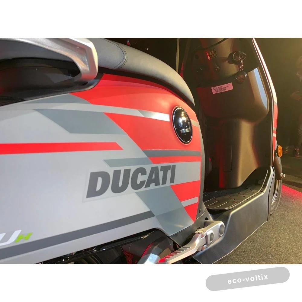 Электроскутер Super Soco Cux Ducati